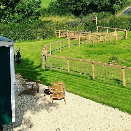 Отель Peggy'S Hut Astbury Экстерьер фото